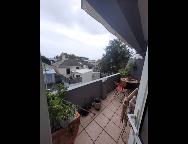 2 BEDROOM APARTMENT RENTED IN ORANJEZICHT